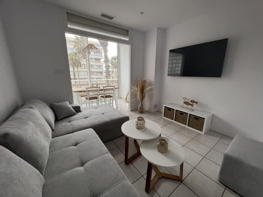 Superbe T2 Vue Mer, Clim, Parking Gratuit Canet-en-Roussillon Luaran gambar
